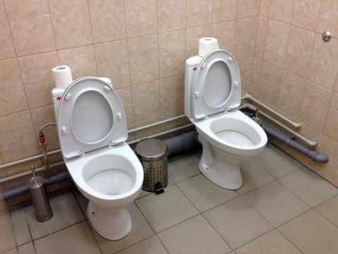 Bath Fixer - Olympic Toilet Troubles